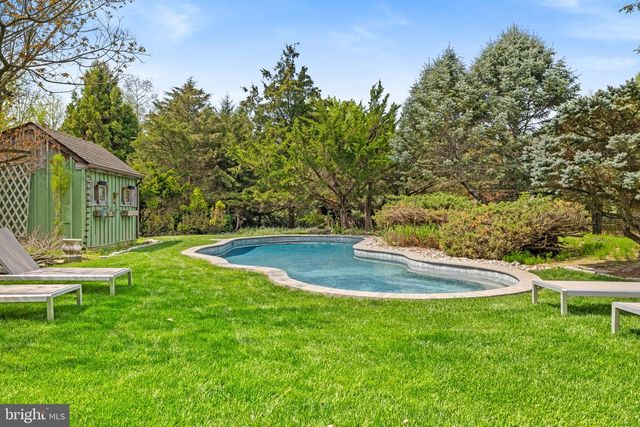 65 COVERED BRIDGE RD, New Hope, PA 18938