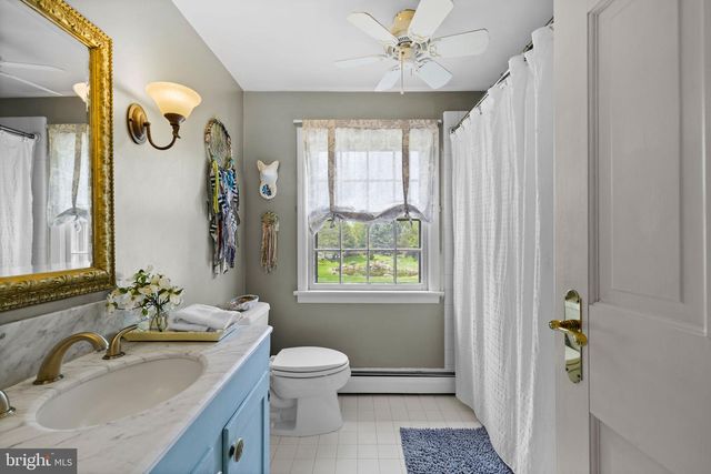 65 COVERED BRIDGE RD, New Hope, PA 18938