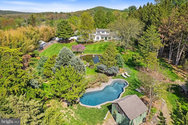 65 COVERED BRIDGE RD, New Hope, PA 18938