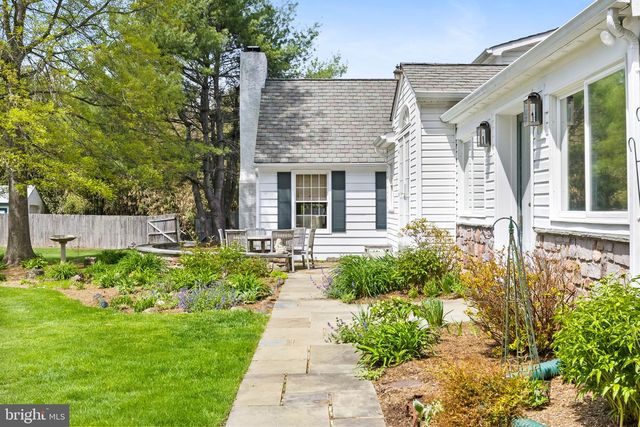 65 COVERED BRIDGE RD, New Hope, PA 18938