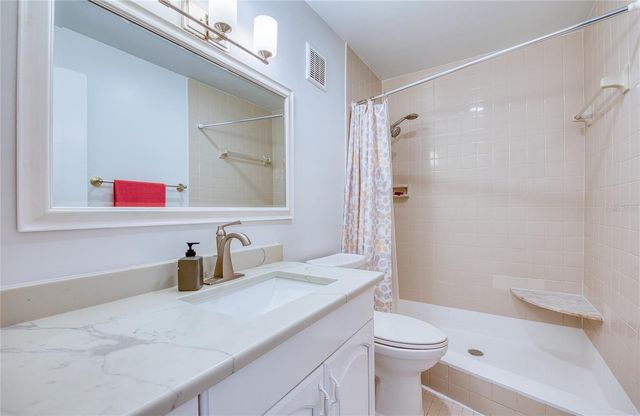 4681 1ST STREET NE 301, St Petersburg, FL 33703