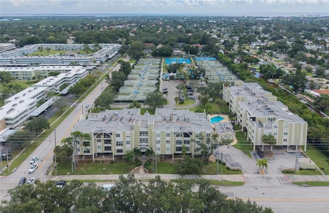 4681 1ST STREET NE 301, St Petersburg, FL 33703
