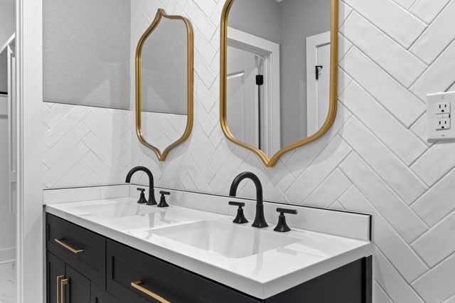 32 Hardin Lane, Conway, AR 72032