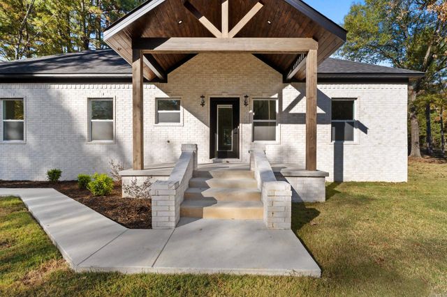 32 Hardin Lane, Conway, AR 72032