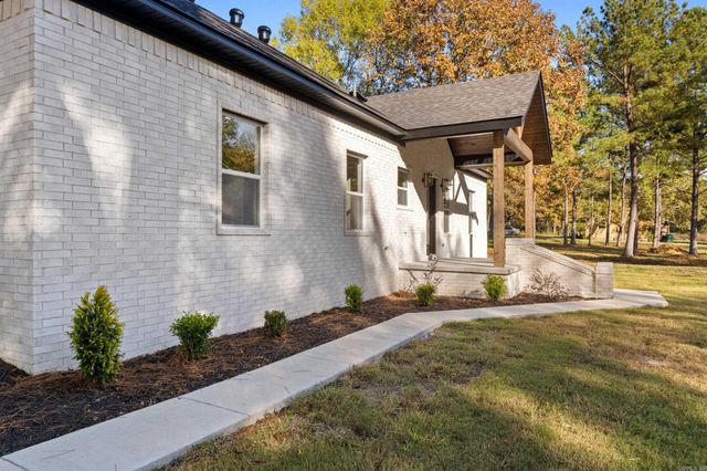 32 Hardin Lane, Conway, AR 72032