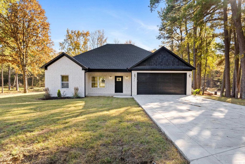 32 Hardin Lane, Conway, AR 72032