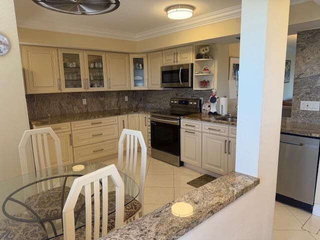 7380 S Oriole Boulevard 605, Delray Beach, FL 33446