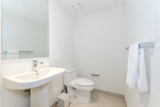 4010 S Ocean Dr R1808, Hollywood, FL 33019