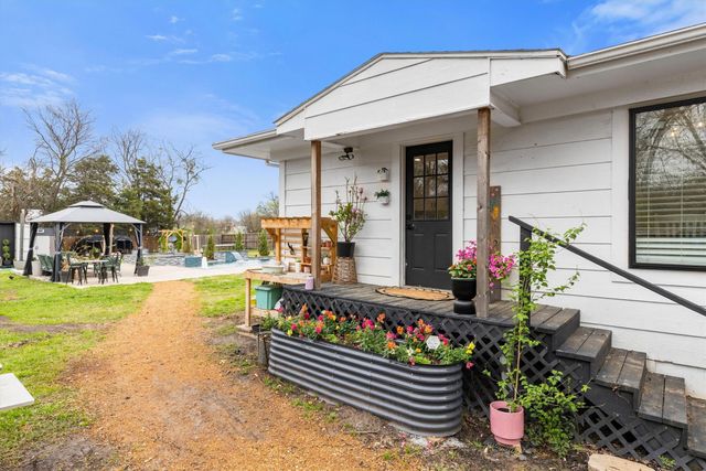 101 Olive Street A, Lone Oak, TX 75453