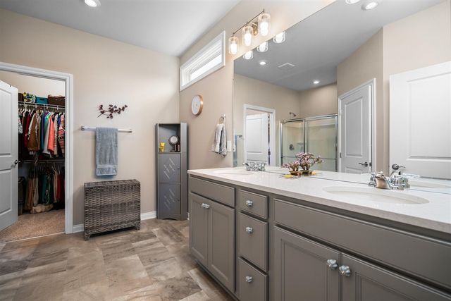 3380 Roslyn Drive, Ypsilanti, MI 48197