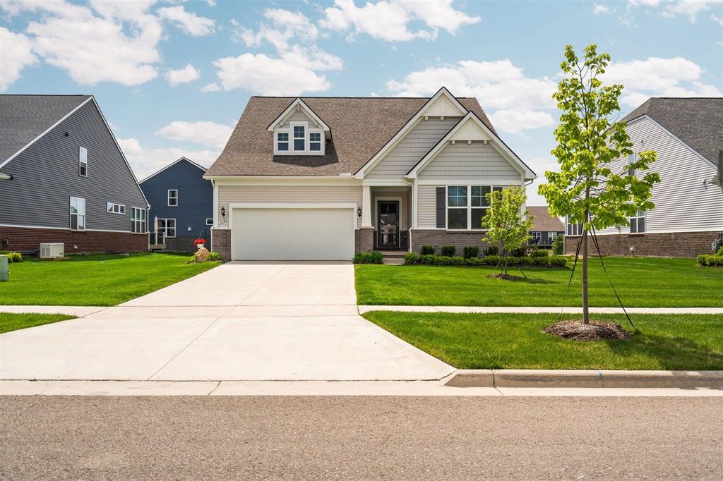 3380 Roslyn Drive, Ypsilanti, MI 48197