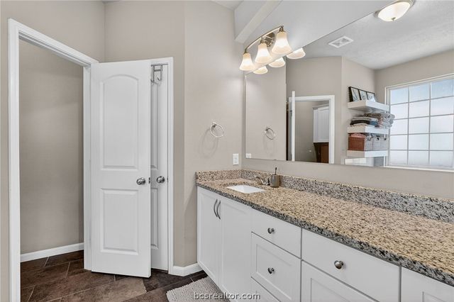 2001 Shimla Drive, Bryan, TX 77807