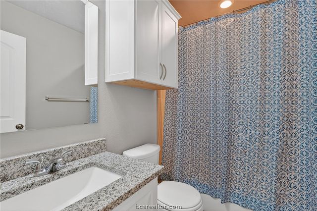 2001 Shimla Drive, Bryan, TX 77807