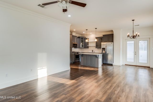 252 Handy Lane, Pass Christian, MS 39571