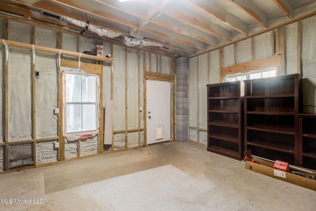 252 Handy Lane, Pass Christian, MS 39571