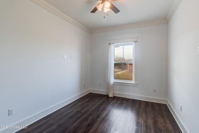 252 Handy Lane, Pass Christian, MS 39571