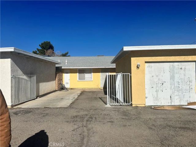 12765 Pocomoke Road, Apple Valley, CA 92308