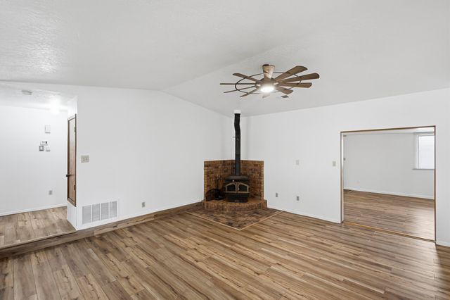 6 Sierra Vista Court, Peralta, NM 87042
