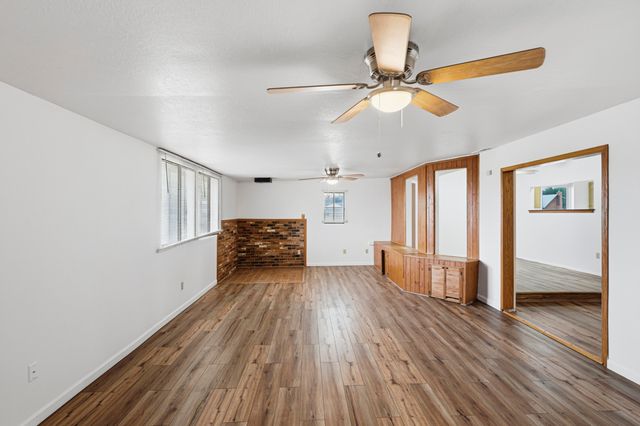 6 Sierra Vista Court, Peralta, NM 87042