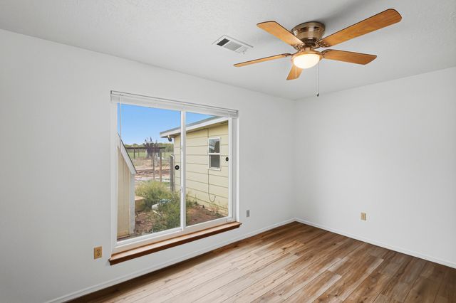 6 Sierra Vista Court, Peralta, NM 87042
