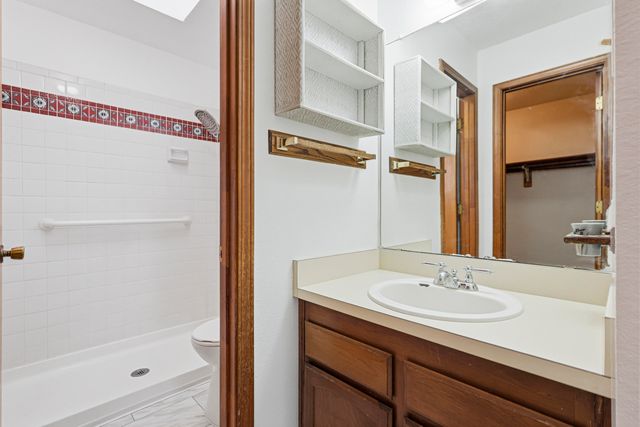 6 Sierra Vista Court, Peralta, NM 87042