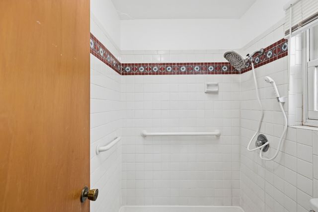 6 Sierra Vista Court, Peralta, NM 87042