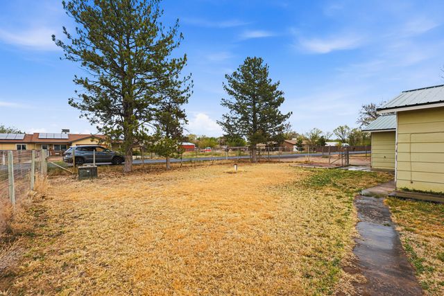 6 Sierra Vista Court, Peralta, NM 87042