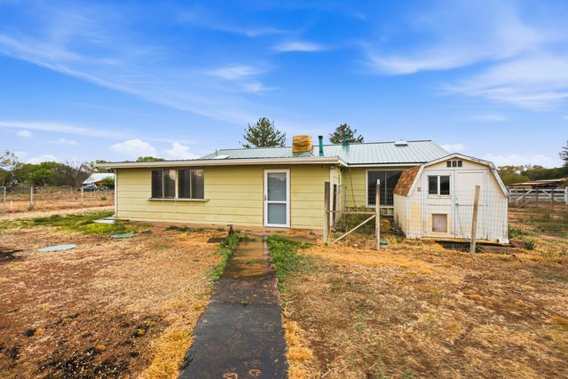 6 Sierra Vista Court, Peralta, NM 87042