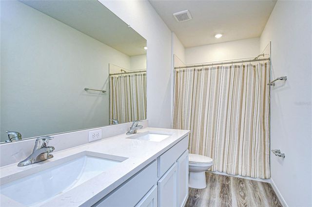 17485 SPANISH OAK LOOP, Land O Lakes, FL 34638