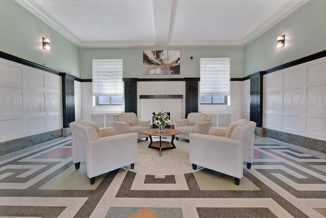 7666 Austin St Apt 5K, New York City, NY 11375