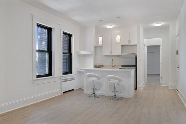 7666 Austin St Apt 5K, New York City, NY 11375