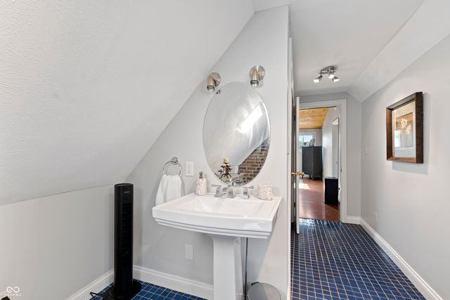 3750 Low Gap Road, Martinsville, IN 46151