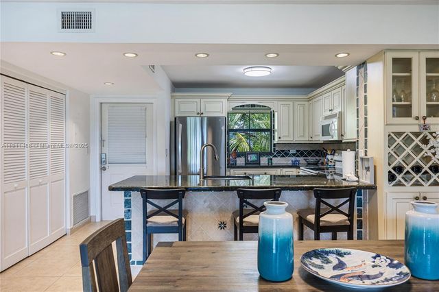 96000 Overseas Hwy W44, Key Largo, FL 33037