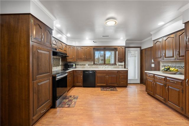 446 Budlong Road, Cranston, RI 02920