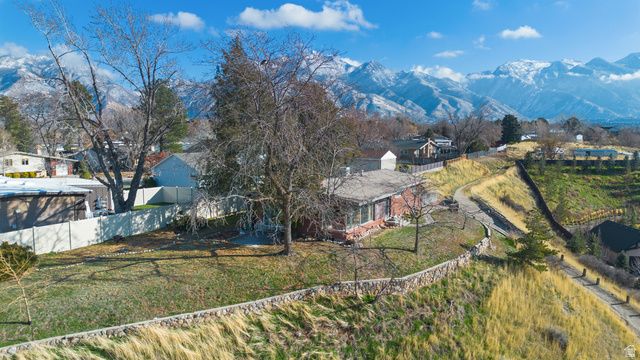 1325 E MILNE LN, Cottonwood Heights, UT 84047