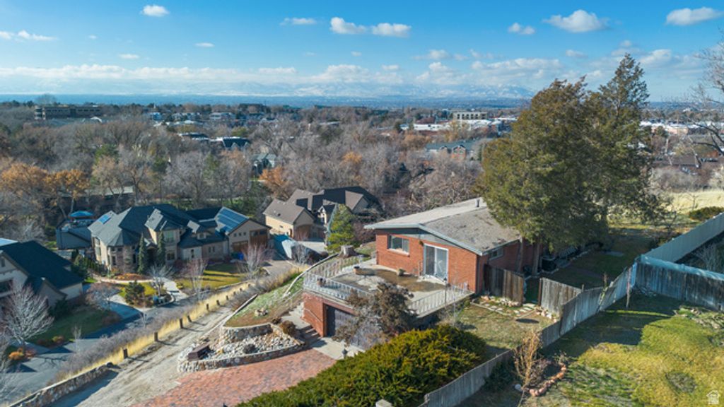 1325 E MILNE LN, Cottonwood Heights, UT 84047