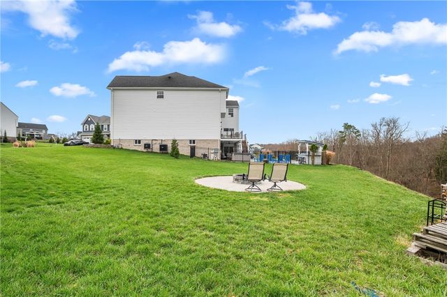 110 Ridgetop Dr, Adams Twp, PA 16046