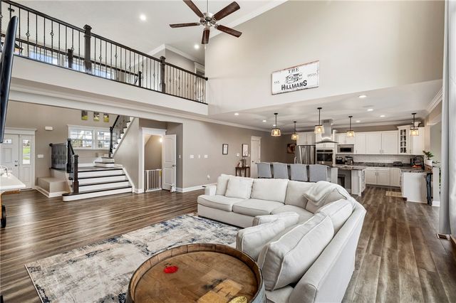 110 Ridgetop Dr, Adams Twp, PA 16046