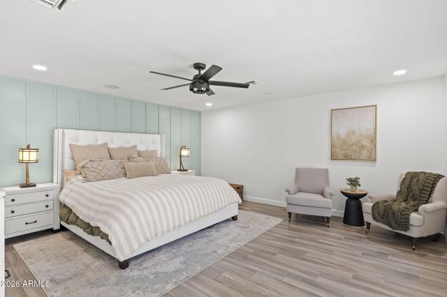 2412 E MONTEBELLO Avenue, Phoenix, AZ 85016