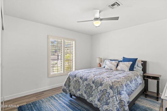 2412 E MONTEBELLO Avenue, Phoenix, AZ 85016