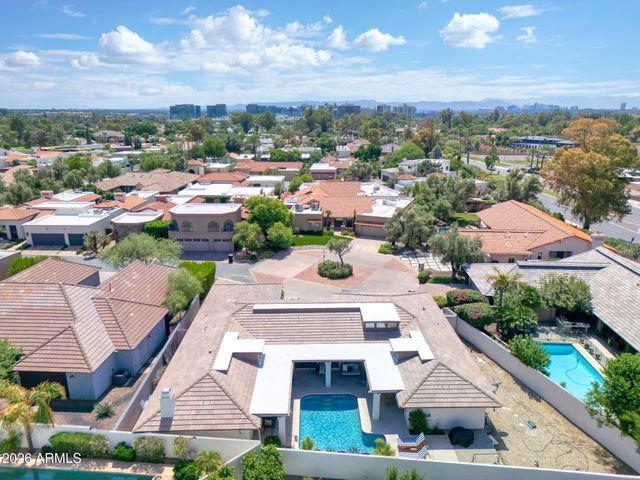 2412 E MONTEBELLO Avenue, Phoenix, AZ 85016