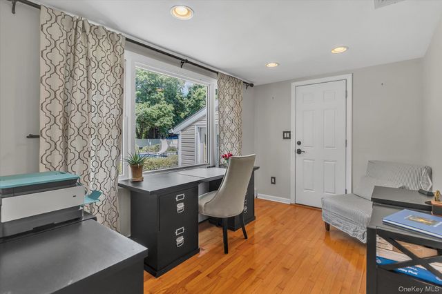 14 Brittany Court, Northport, NY 11768