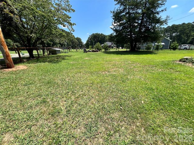 24520 Ridgecrest Road, Locust, NC 28097