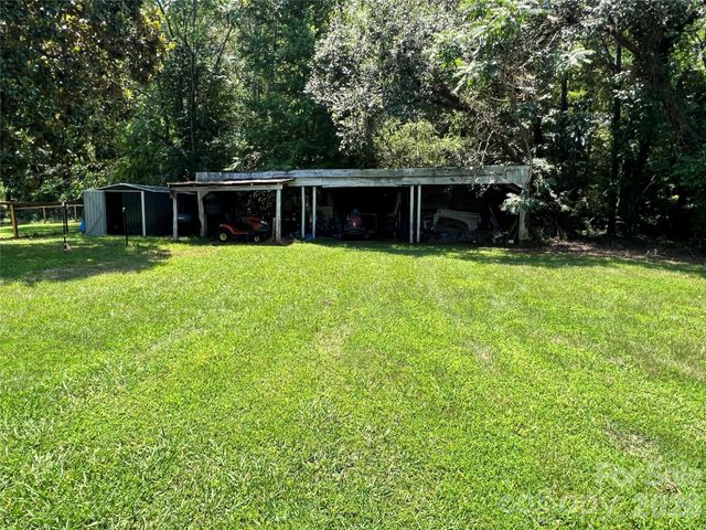 24520 Ridgecrest Road, Locust, NC 28097