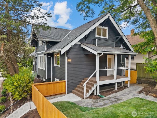 4100 Densmore Avenue N, Seattle, WA 98103