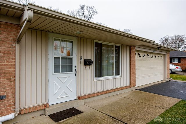 2620 Delavan Drive, Dayton, OH 45459
