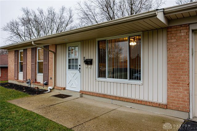 2620 Delavan Drive, Dayton, OH 45459