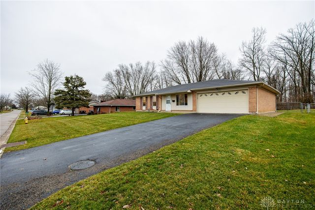 2620 Delavan Drive, Dayton, OH 45459