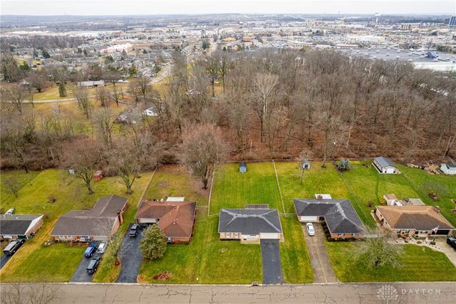 2620 Delavan Drive, Dayton, OH 45459
