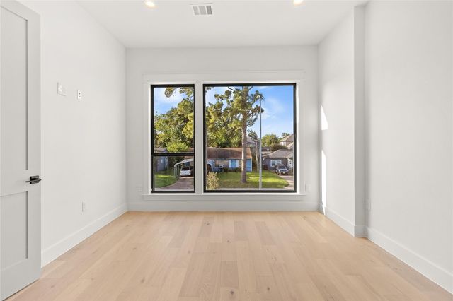 7119 Housman Street, Houston, TX 77055